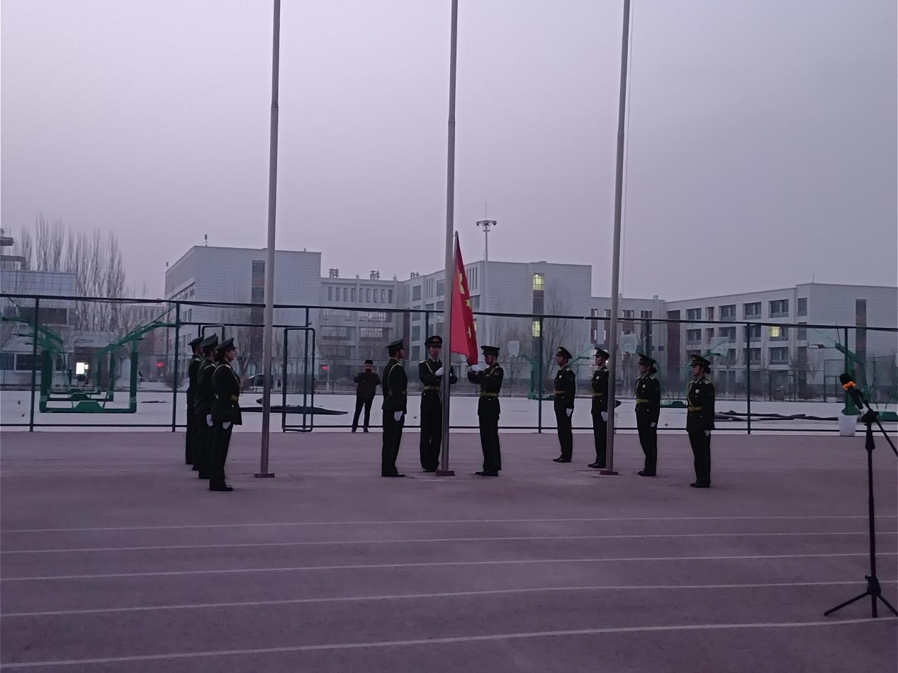 【迎评促建】信息工程学院举行新学期第一次升旗仪式